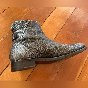 La Bottega di Lisa black and silver speckled booties